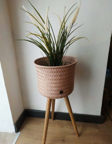 Cache pot/ porte revue en plastique recyclé - Imagen 6